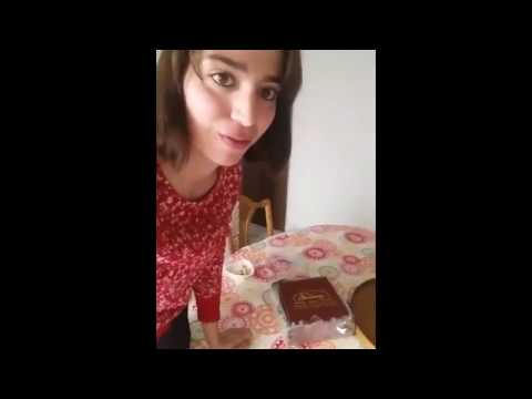 Vidéo Unboxing – Carla et le buccellato sicilien au Mexique!